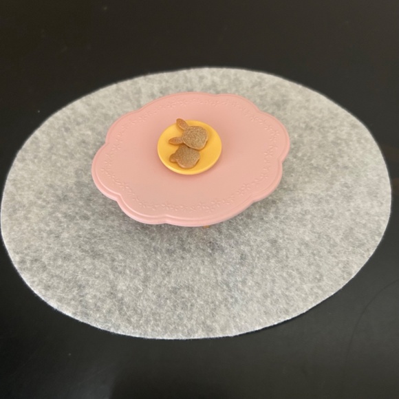 Calico Critters Sylvania Family Picnic Set - Picture 8 of 8